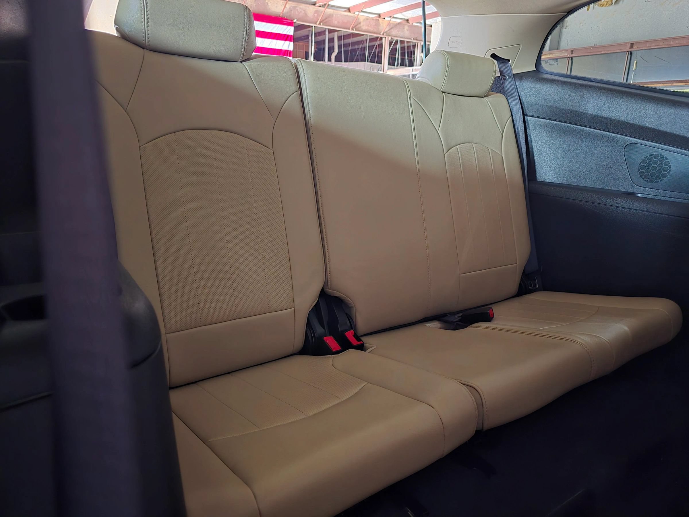 Used 2012 Chevrolet Traverse LTZ FWD image 47