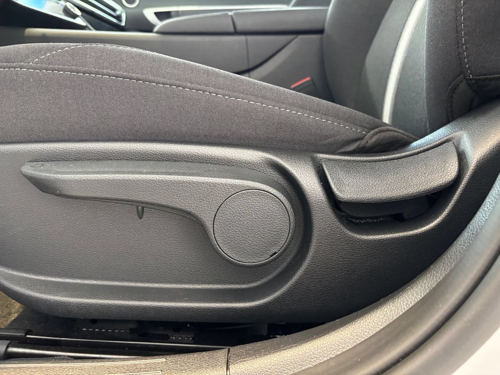 Used 2026 Hyundai Sonata Blue FWD image 22