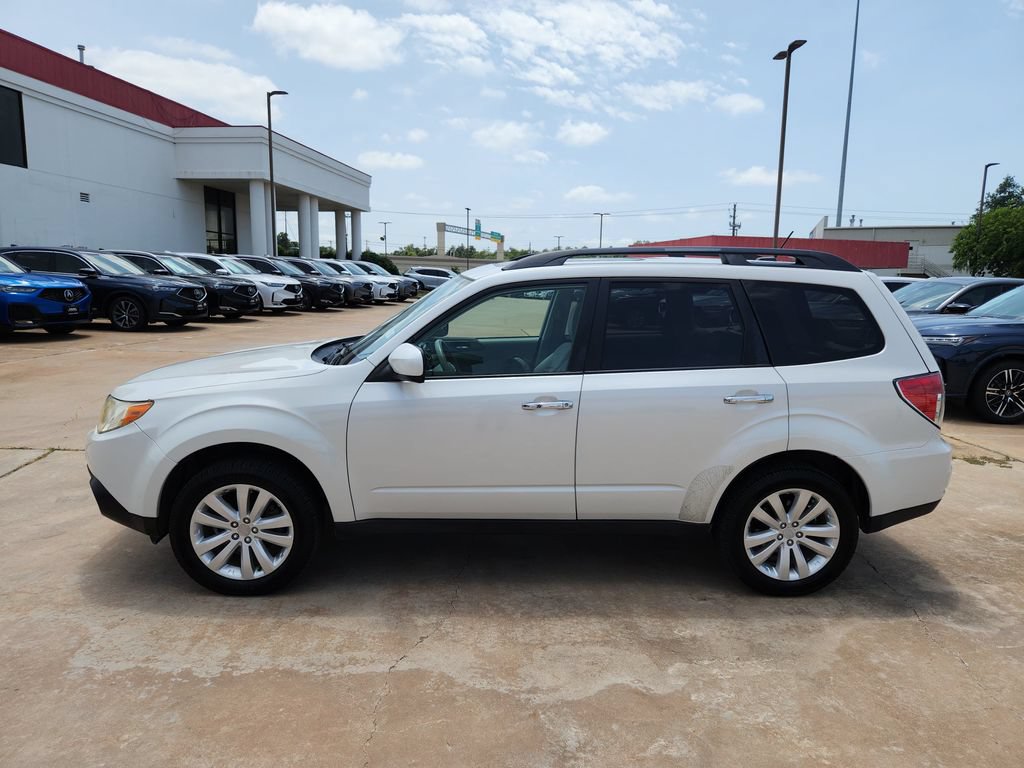 Used 2012 Subaru Forester 2.5X Premium AWD/4WD image 4