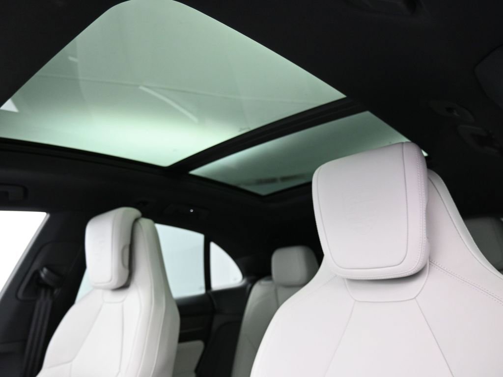 Certified 2024 Porsche Macan 4 Electric image 6