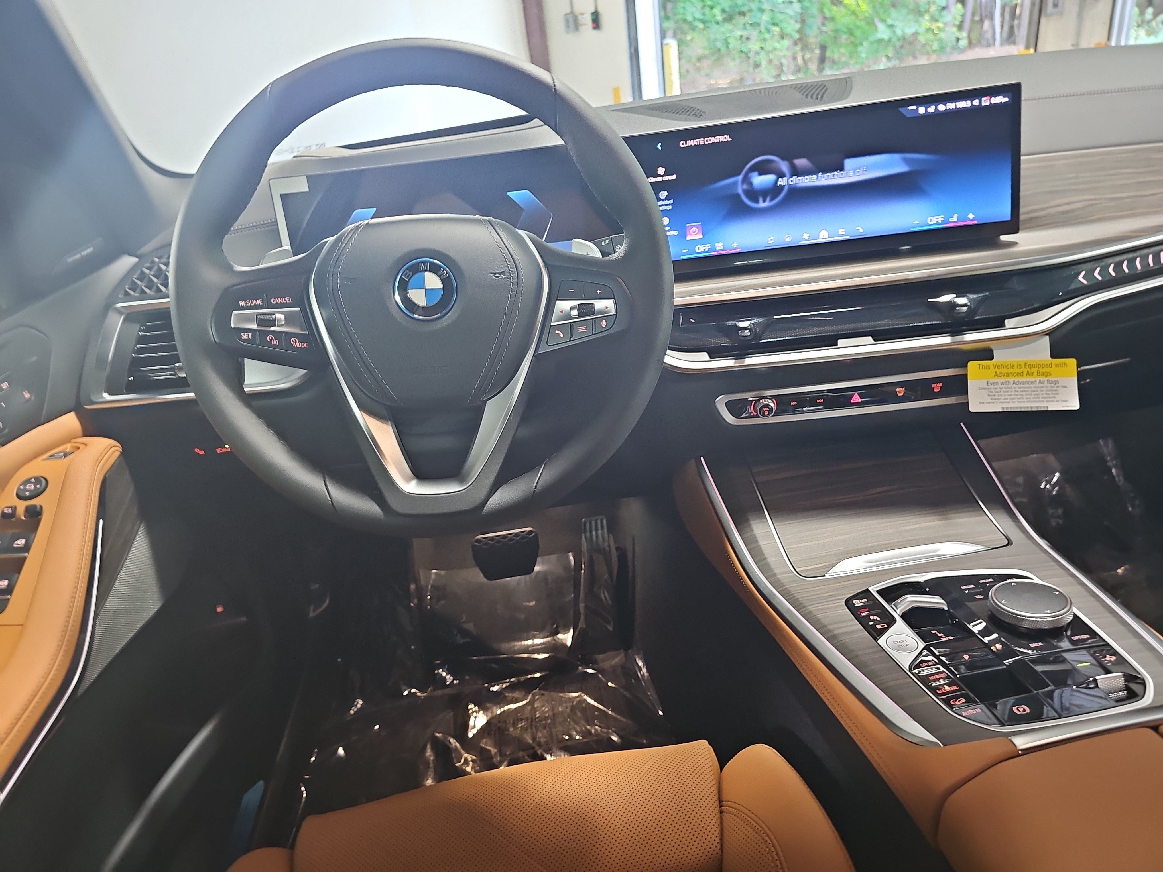 New 2026 BMW X5 xDrive50e w/ Climate Comfort Package AWD/4WD image 16