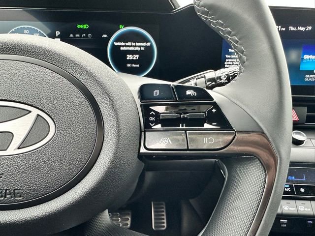 New 2025 Hyundai Elantra SEL image 15