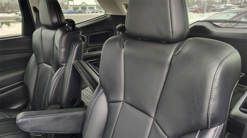 Used 2023 Subaru Ascent Touring image 28