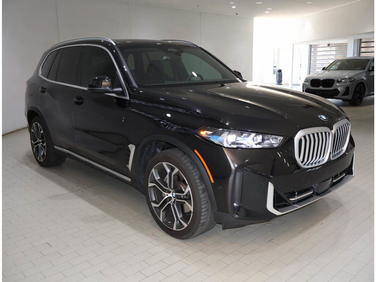 Certified 2025 BMW X5 sDrive40i w/ Parking Assistance Package RWD image 8