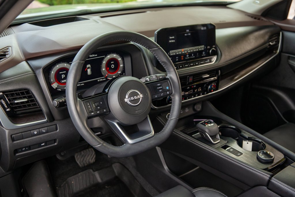 Used 2023 Nissan Rogue Platinum w/ Platinum Premium Package image 10