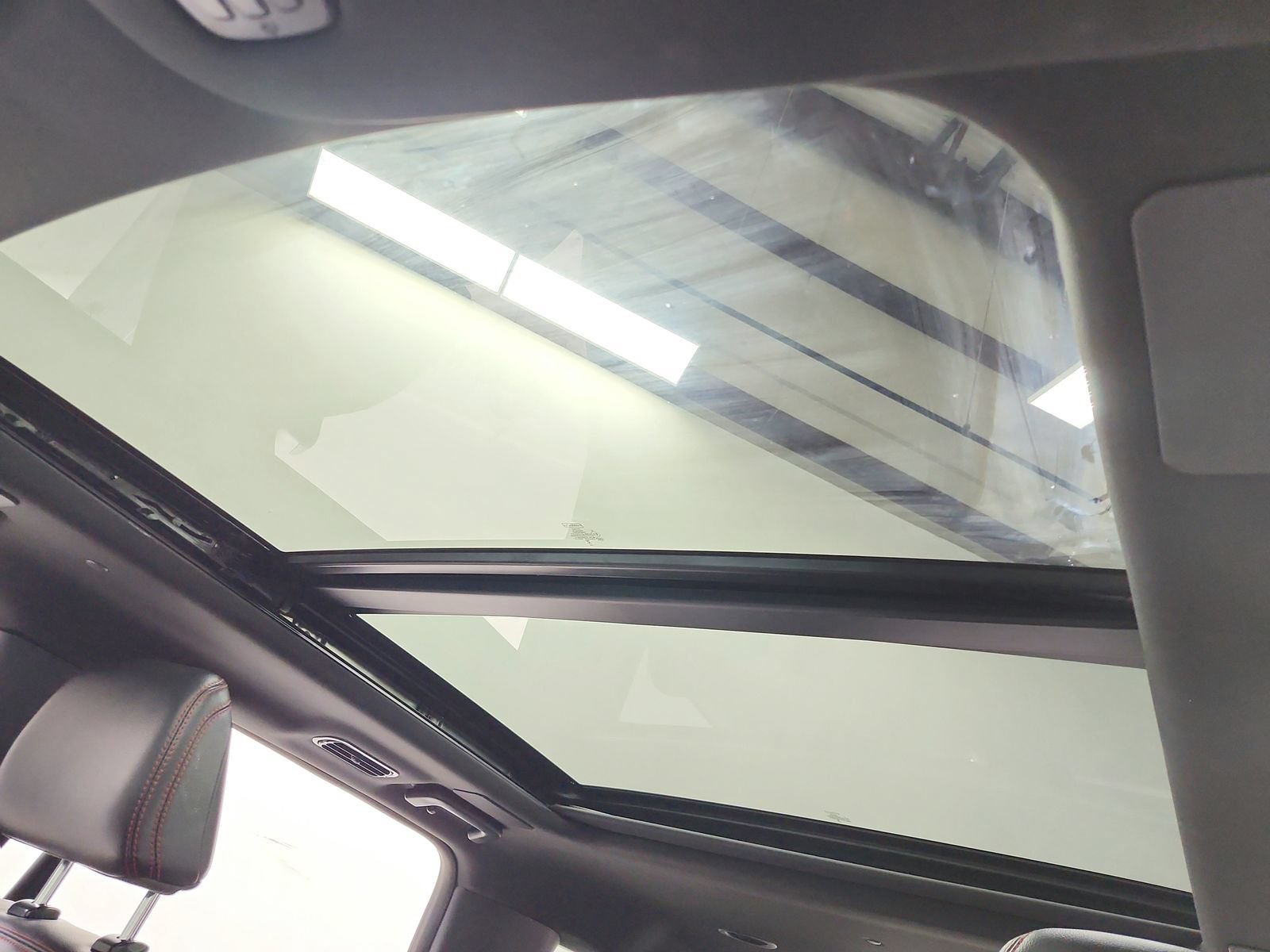 Used 2024 Ford Expedition Limited RWD image 24