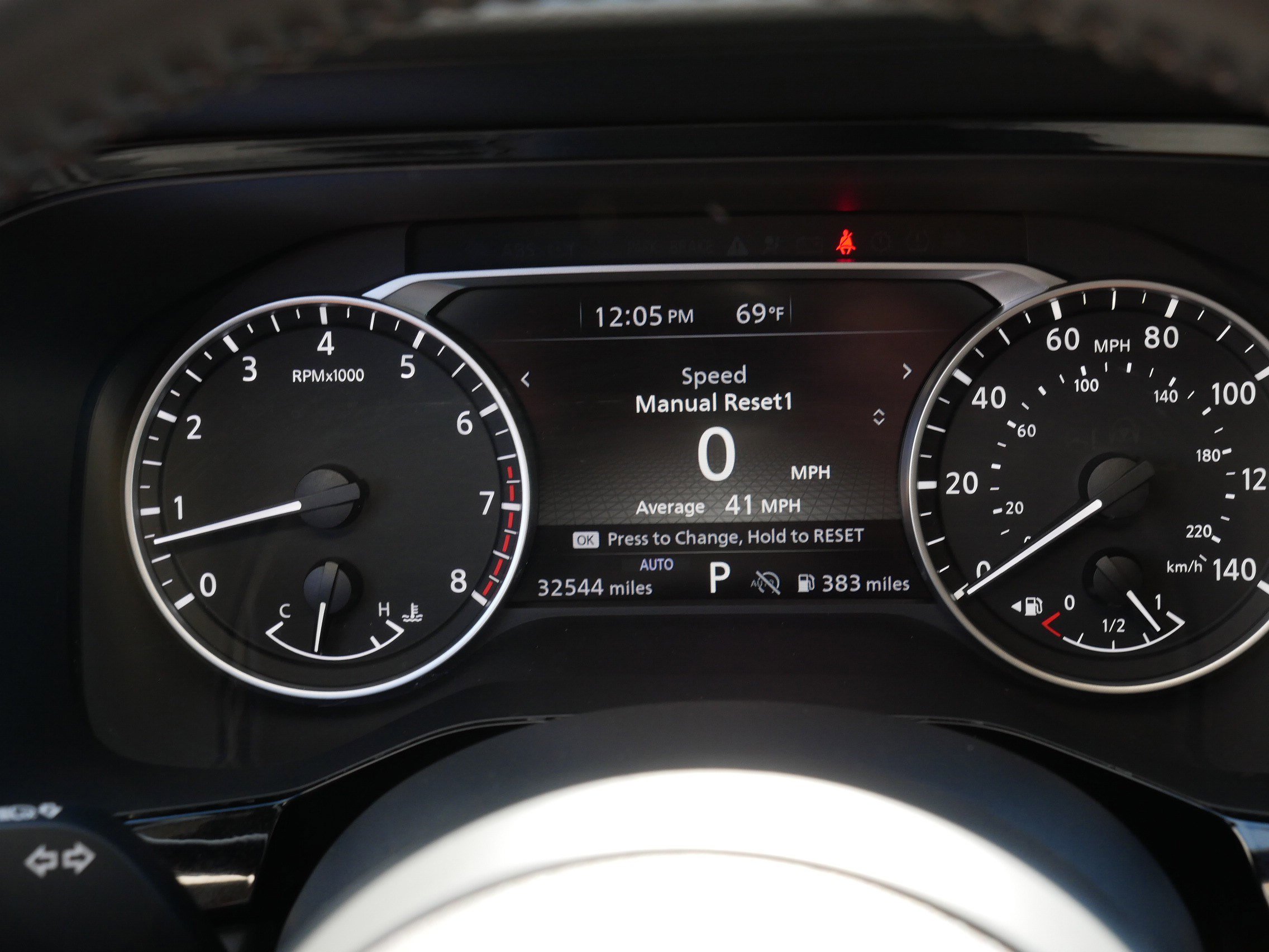 Used 2025 Nissan Pathfinder SV image 21