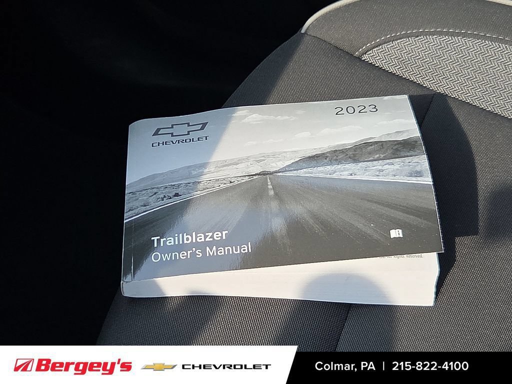 Certified 2023 Chevrolet TrailBlazer LT w/ Convenience Package FWD image 28