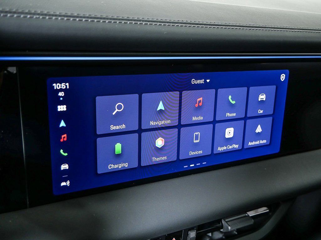 Used 2025 Porsche Macan Turbo Electric image 15