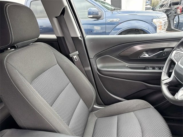 Used 2022 GMC Terrain SLE w/ Elevation Edition image 13