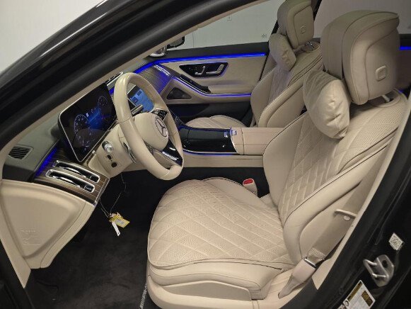 Used 2023 Mercedes-Benz S 580 4MATIC Sedan image 10