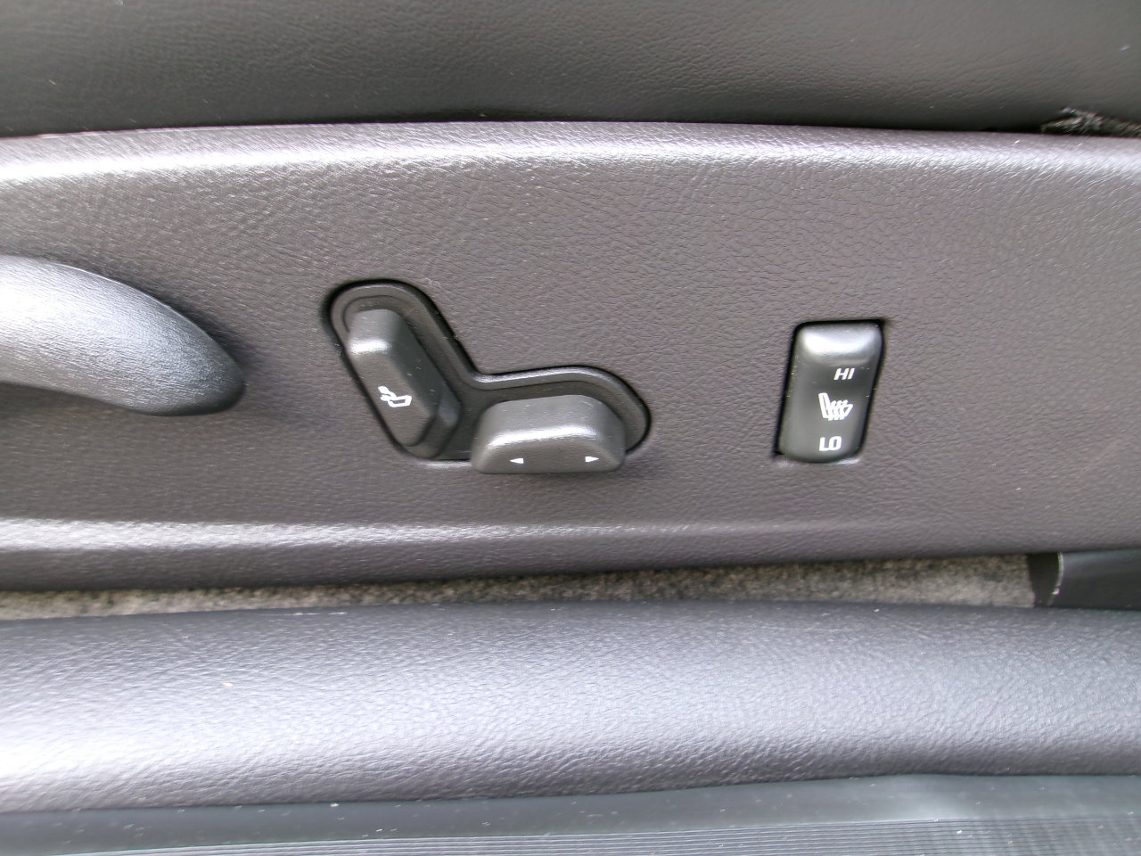 Used 2003 Chevrolet SSR w/ Preferred Equipment Group image 17