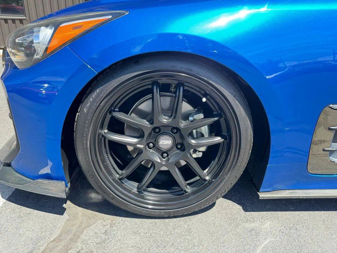 Used 2020 Kia Stinger GT-Line w/ Sun & Sound Package RWD image 9