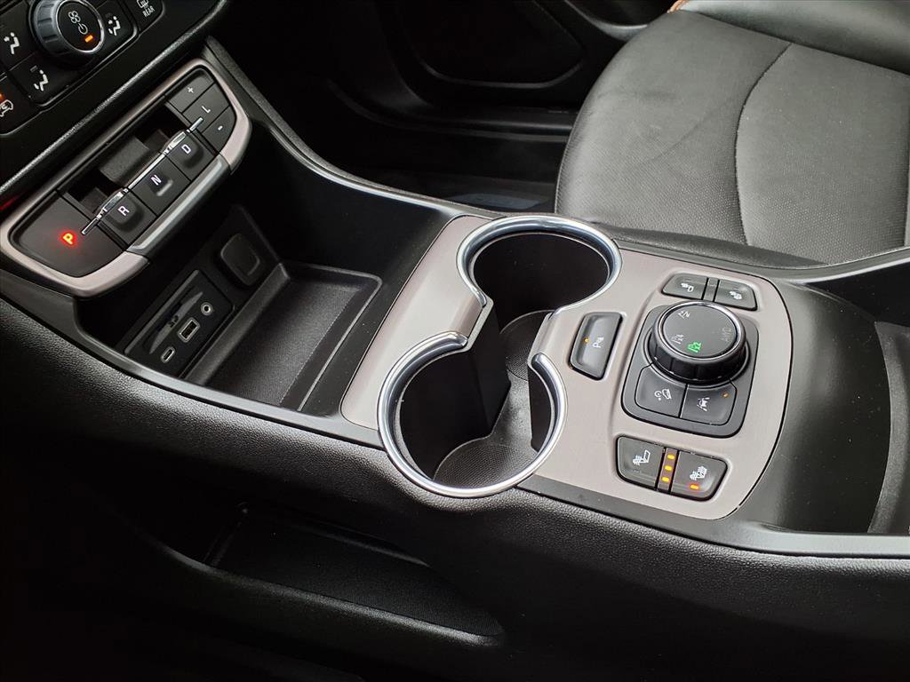 Used 2023 GMC Terrain AT4 w/ Tech Package image 11