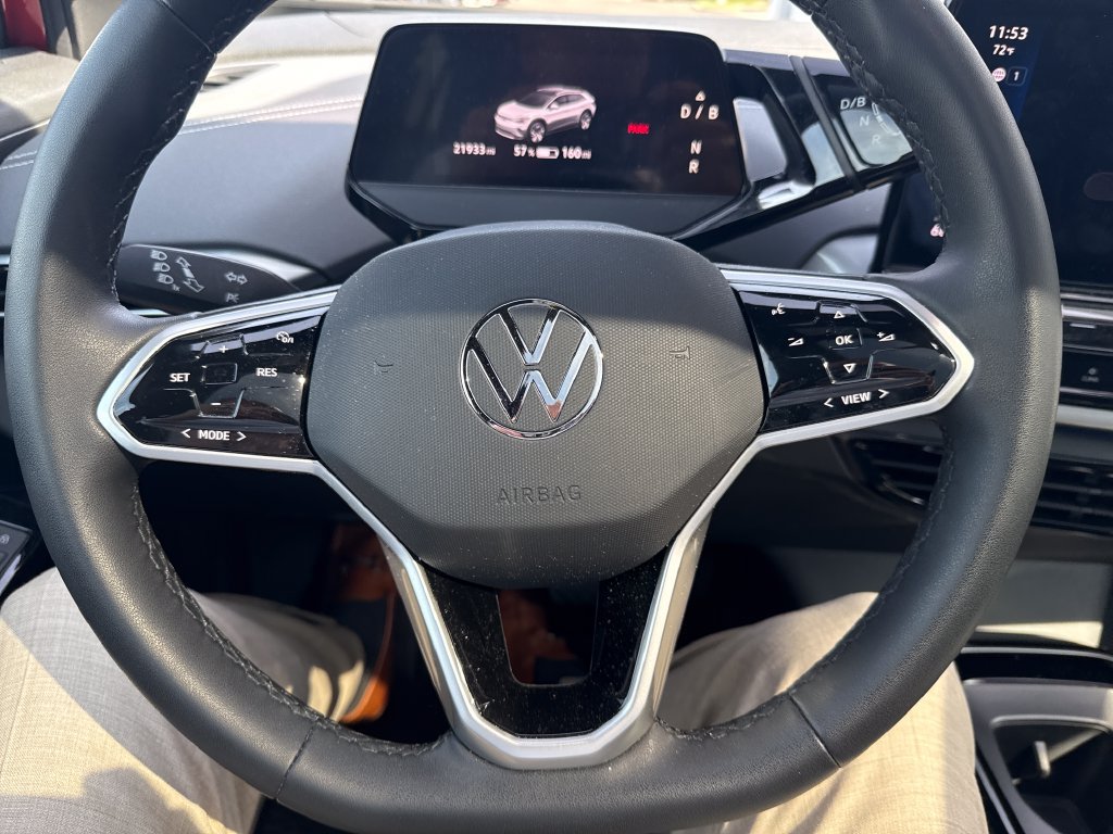 Used 2023 Volkswagen ID.4 Pro S AWD/4WD image 15