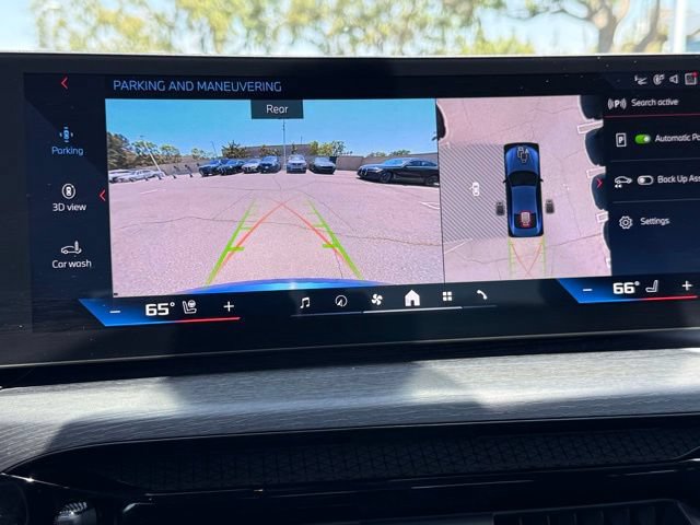 Used 2026 BMW M440i Coupe w/ Premium Package RWD image 31