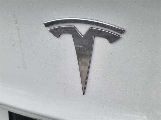 Used 2023 Tesla Model 3 Standard Range image 5