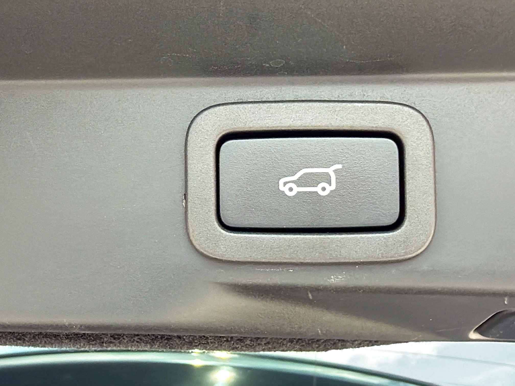 Used 2022 Land Rover Range Rover Sport HST image 13