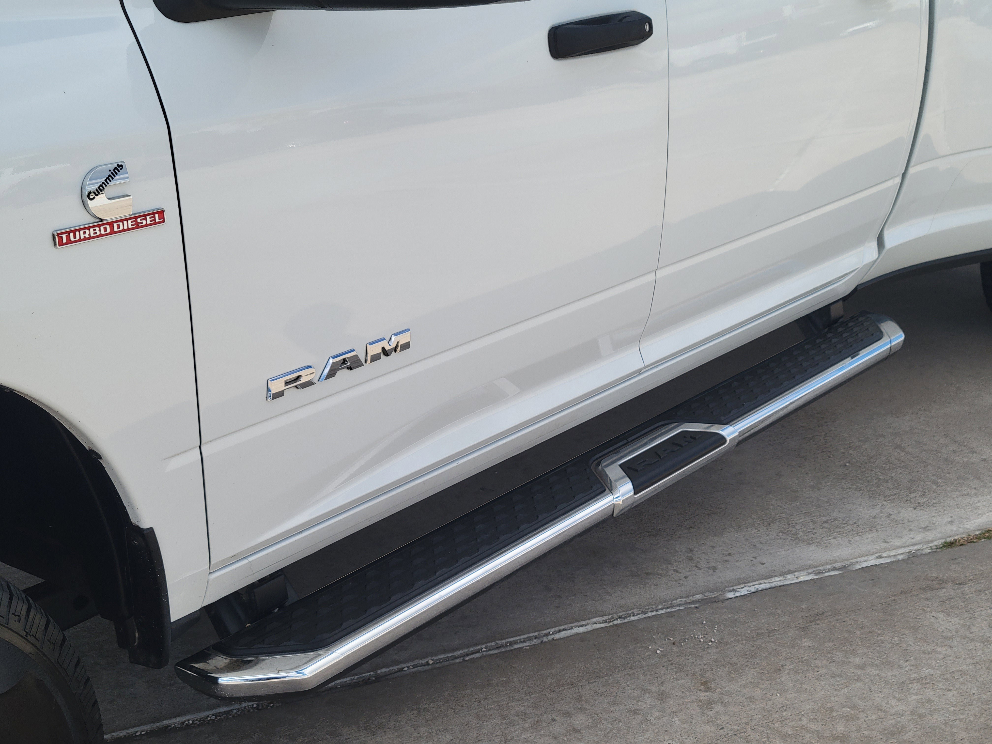 Used 2024 RAM 3500 Big Horn image 11