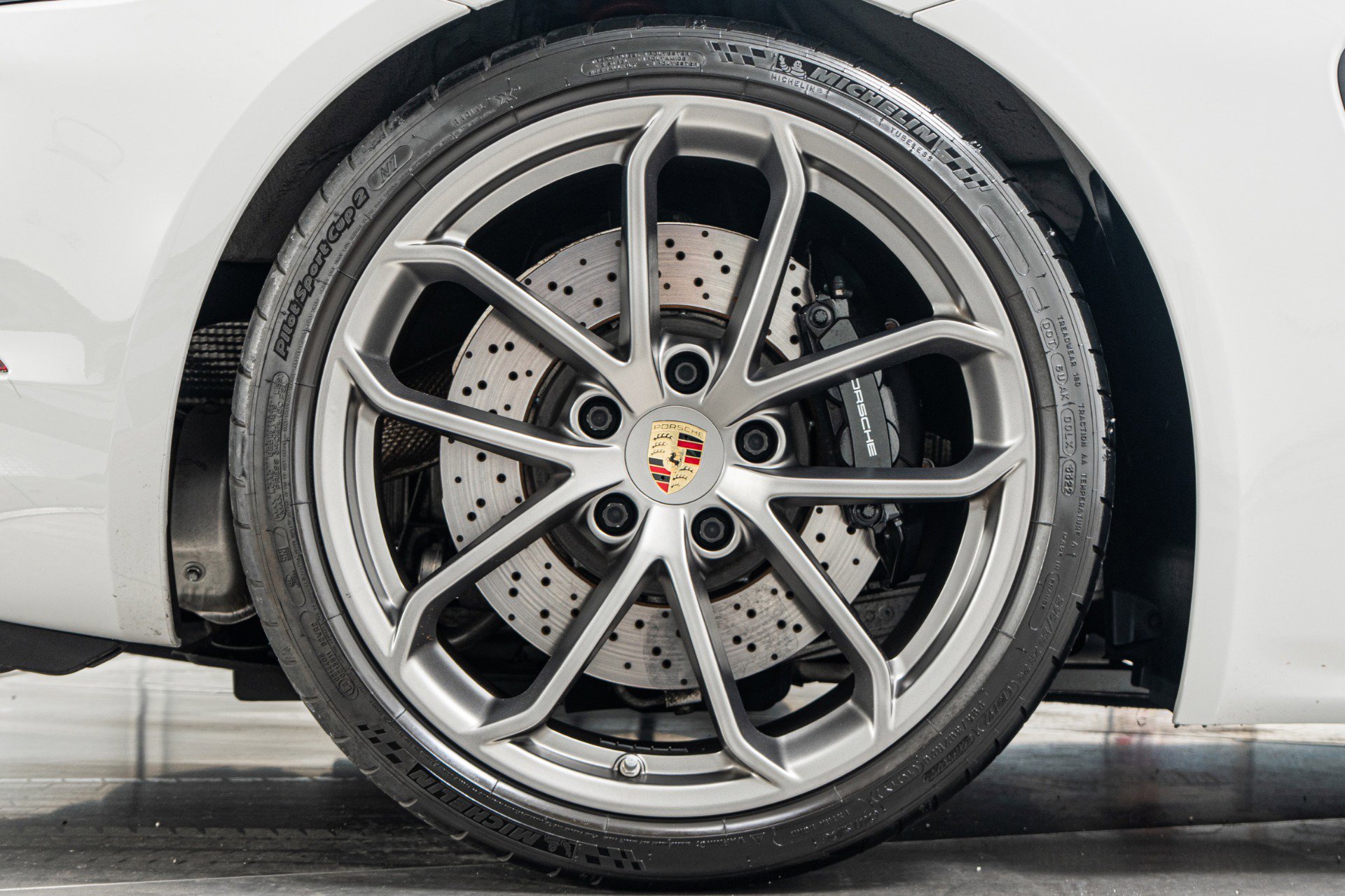 Used 2021 Porsche 718 Boxster Spyder RWD image 47