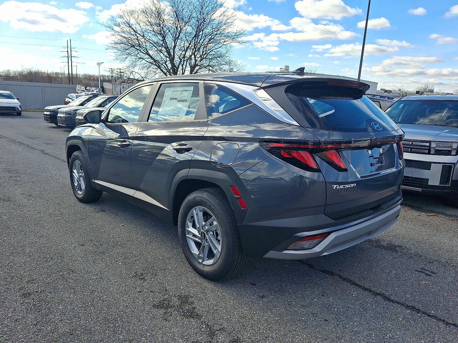 New 2026 Hyundai Tucson SE image 4