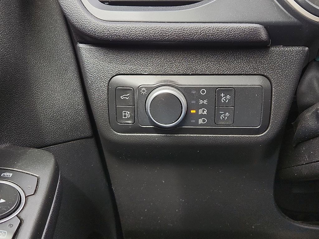 Used 2022 Ford Escape SE w/ SE Sport Appearance Package image 26