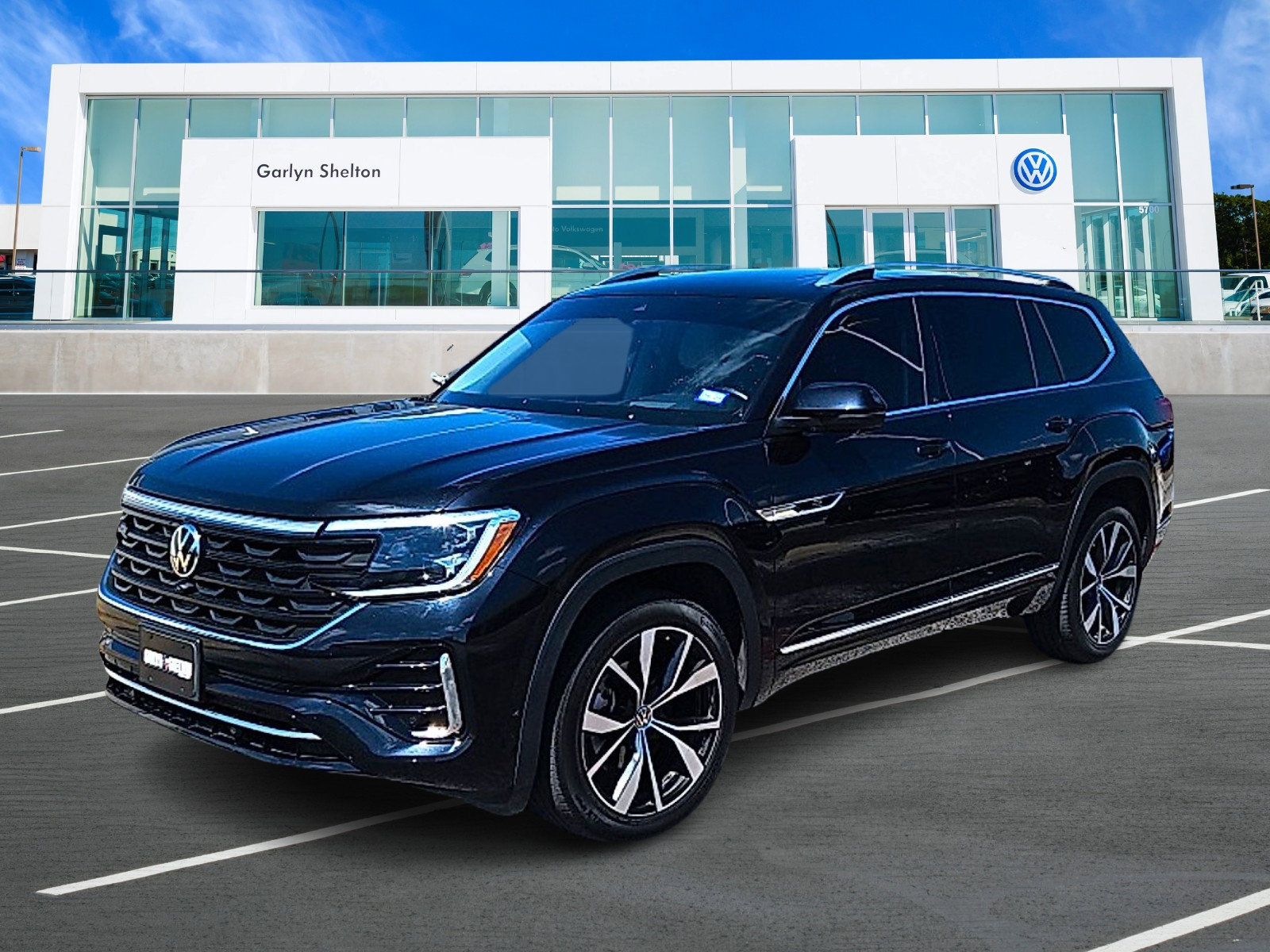 Used 2024 Volkswagen Atlas SEL Premium R-Line AWD/4WD image 1