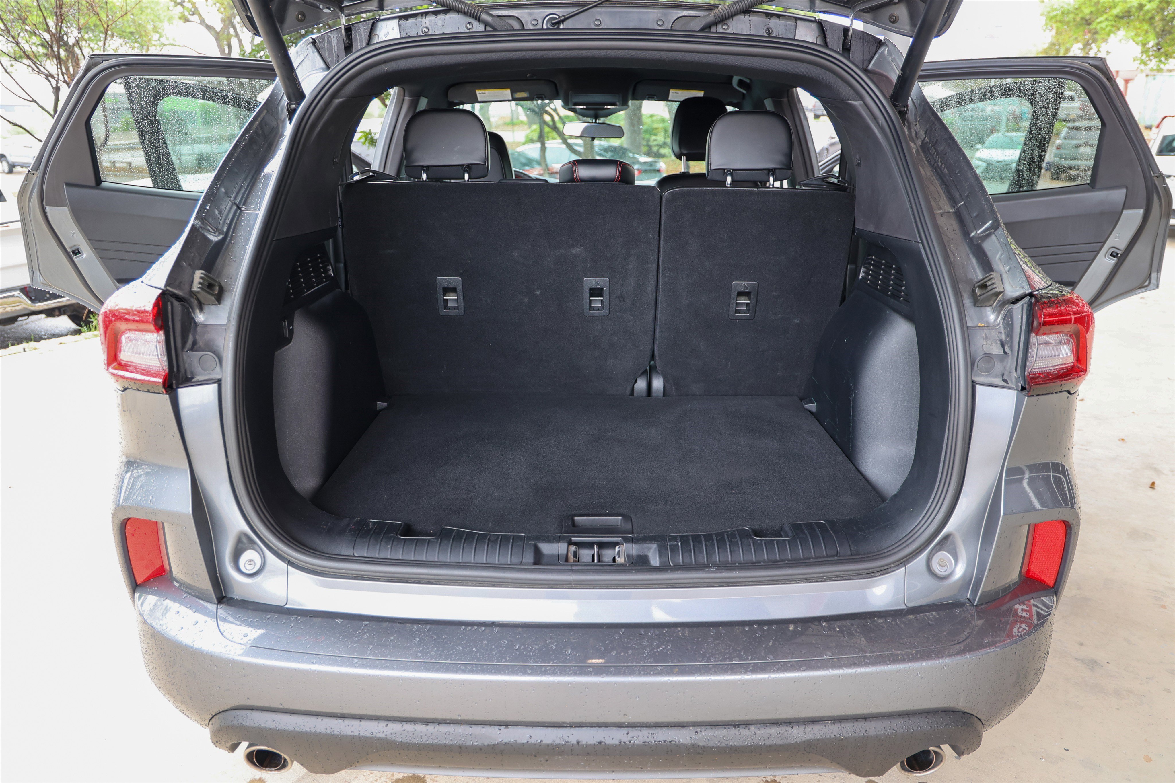 Used 2024 Ford Escape ST-Line image 27