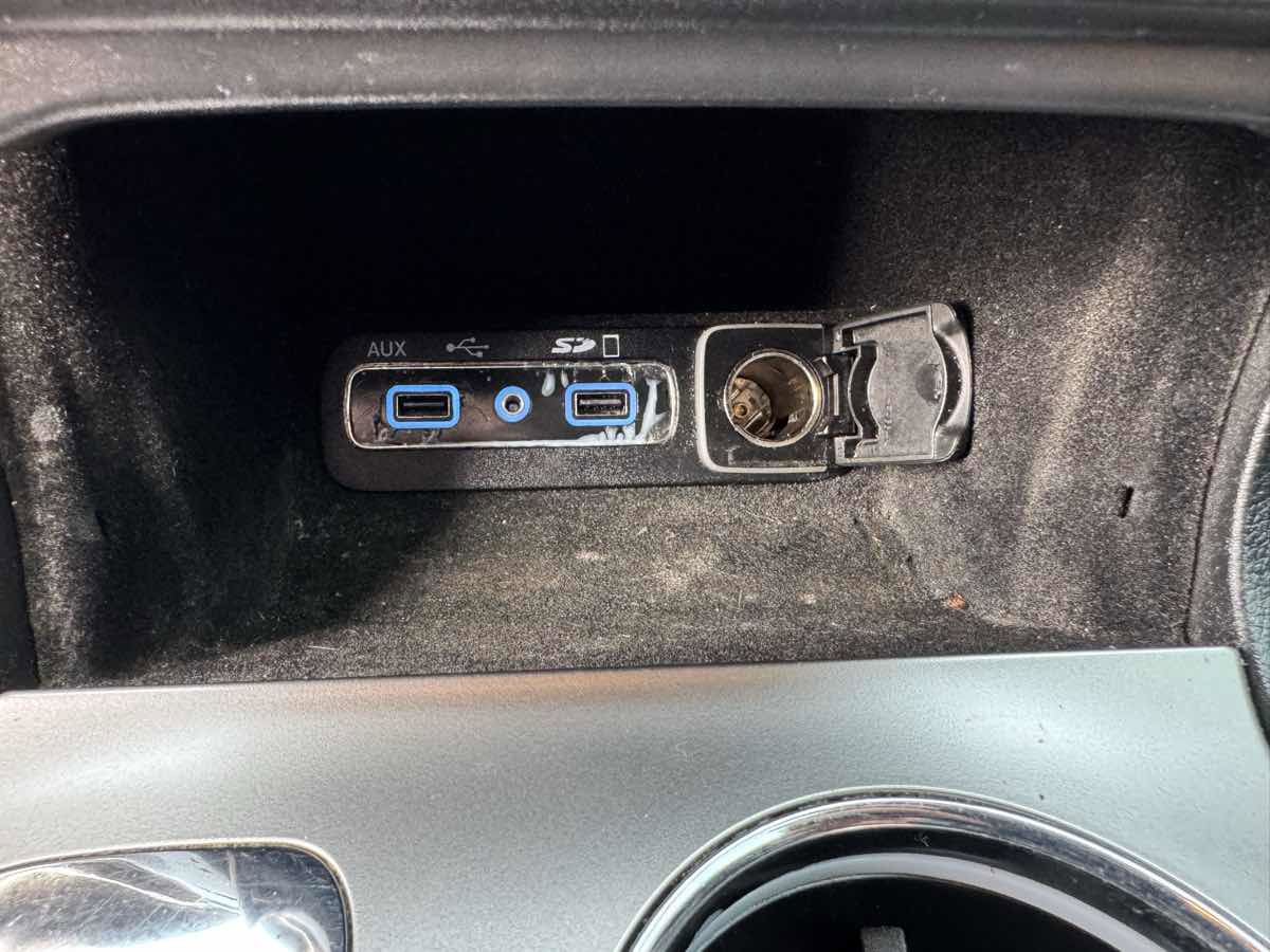 Used 2017 Jeep Grand Cherokee Altitude image 18