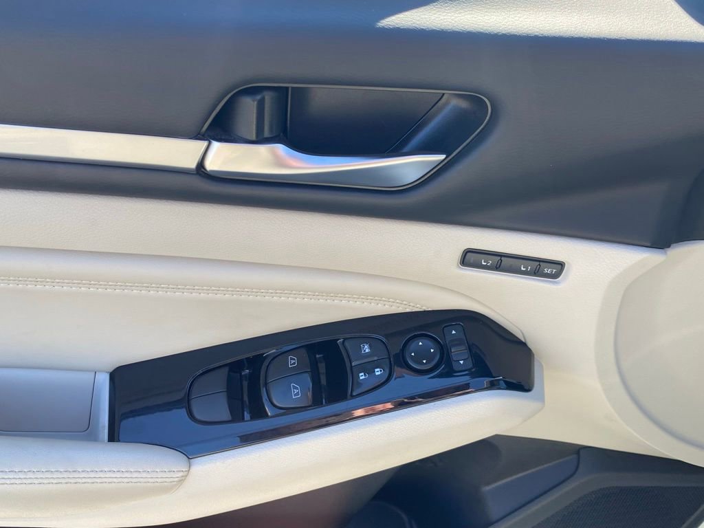 Used 2022 Nissan Altima 2.5 Platinum image 24