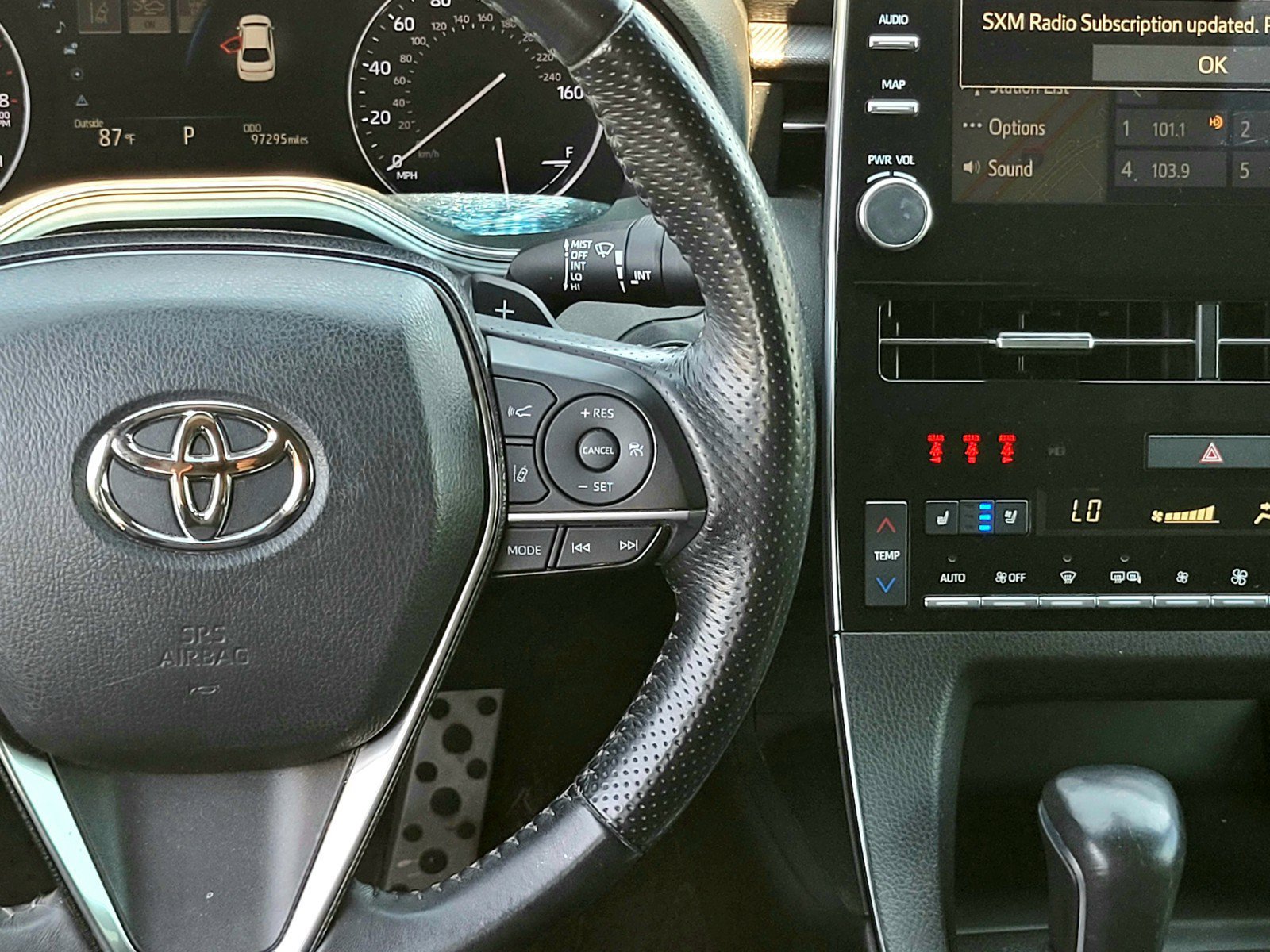 Used 2021 Toyota Avalon Touring w/ Advanced Safety Package FWD image 15