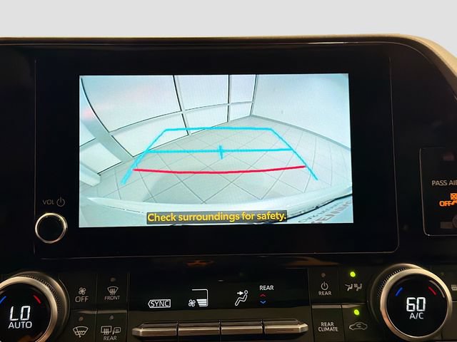 Certified 2025 Toyota Highlander XLE FWD image 12