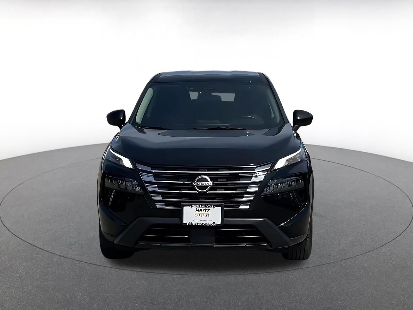 Used 2025 Nissan Rogue SV image 4