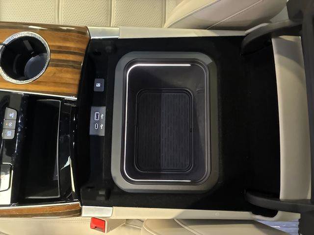 Used 2025 Cadillac Escalade ESV Sport Platinum w/ LPO, Floor Liner Package AWD/4WD image 27