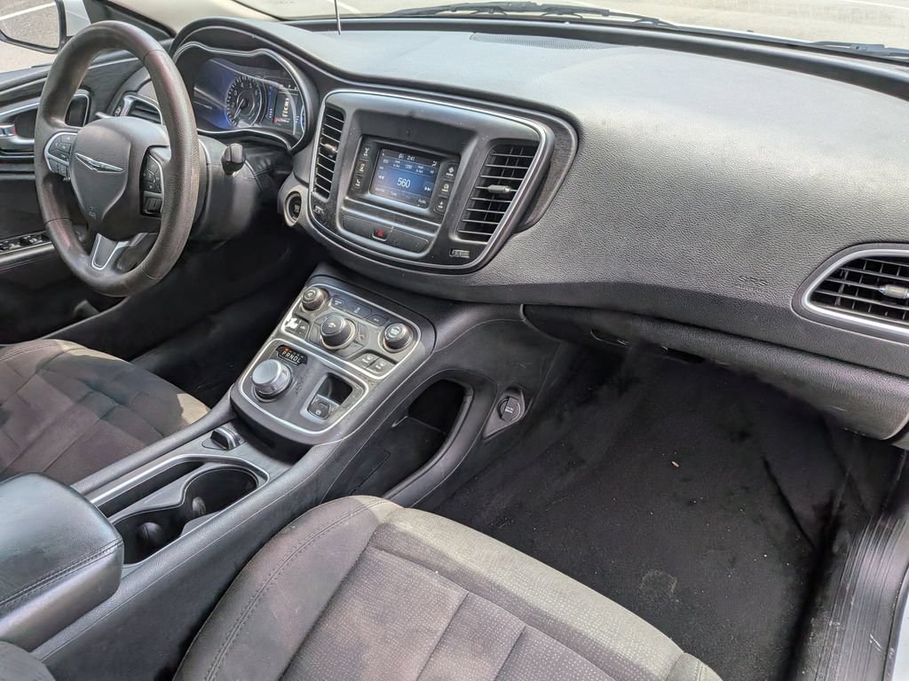 Used 2016 Chrysler 200 Limited FWD image 25