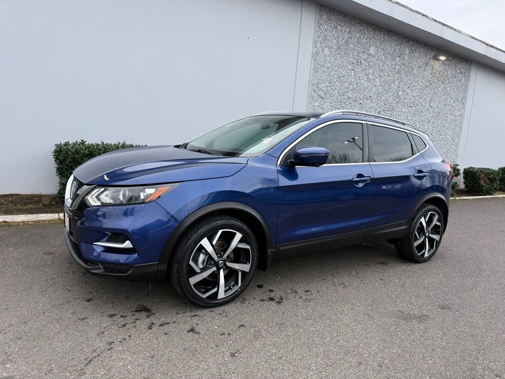 Certified 2022 Nissan Rogue Sport SL image 2
