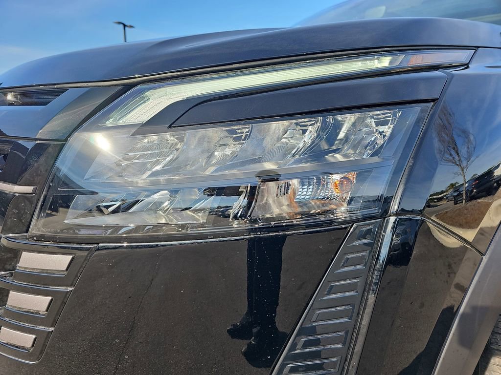 New 2026 Nissan Pathfinder SL w/ SL Premium Package image 35