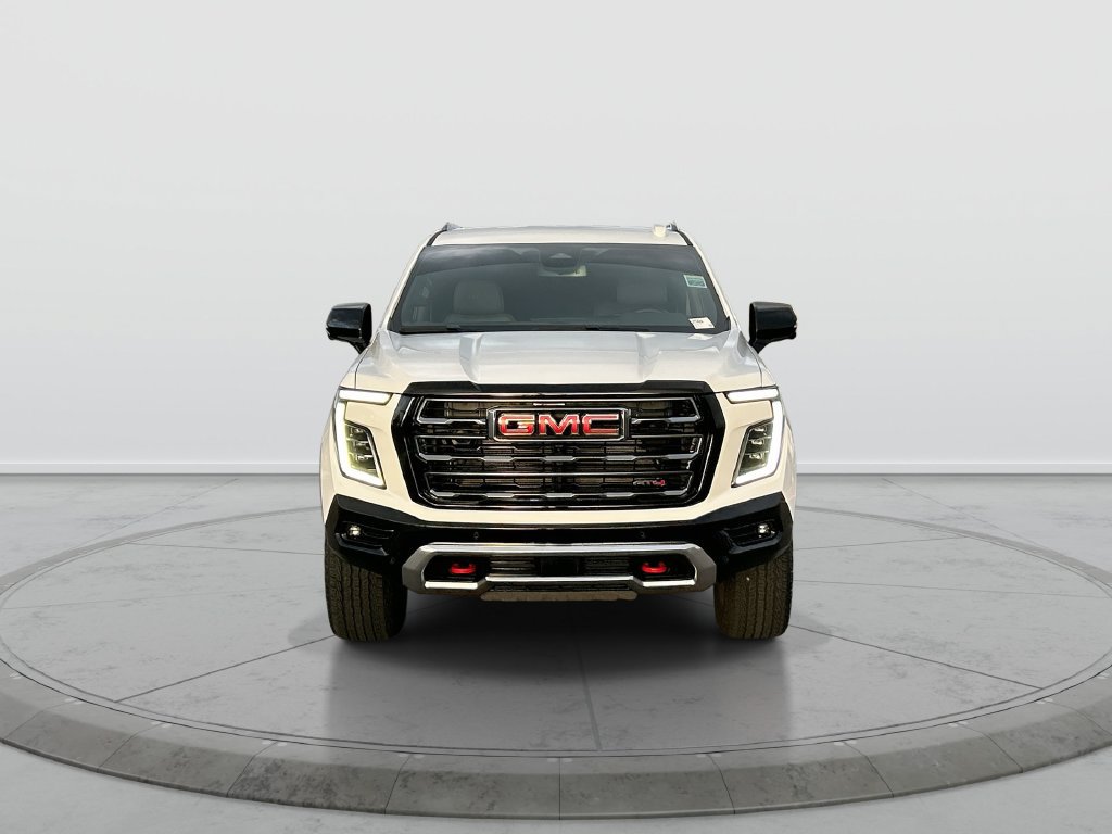 Used 2026 GMC Yukon AT4 AWD/4WD image 3