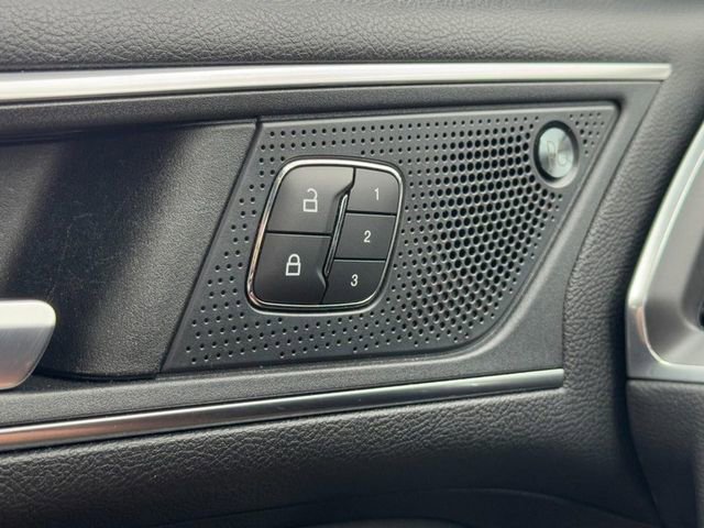 Used 2022 Ford Edge Titanium image 16