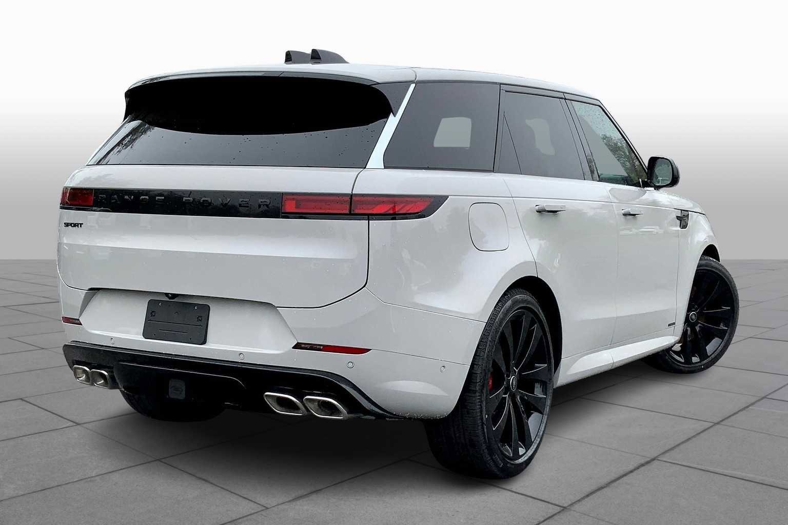 Used 2025 Land Rover Range Rover Sport Autobiography image 3
