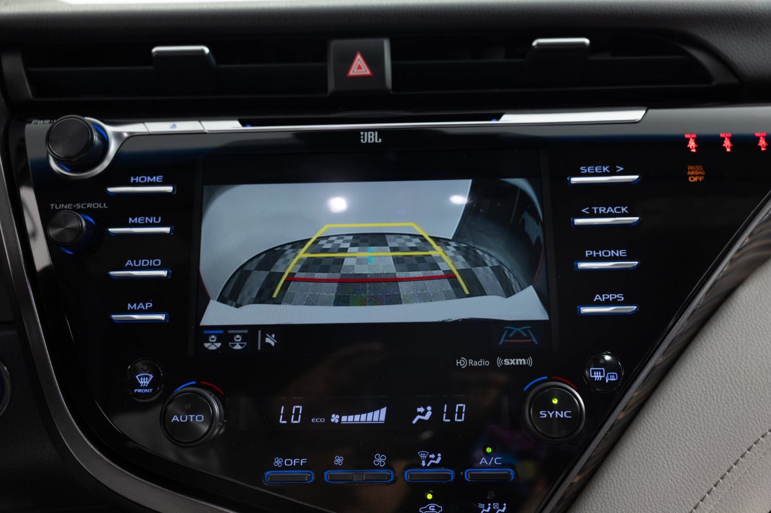 Used 2019 Toyota Camry XLE FWD image 36