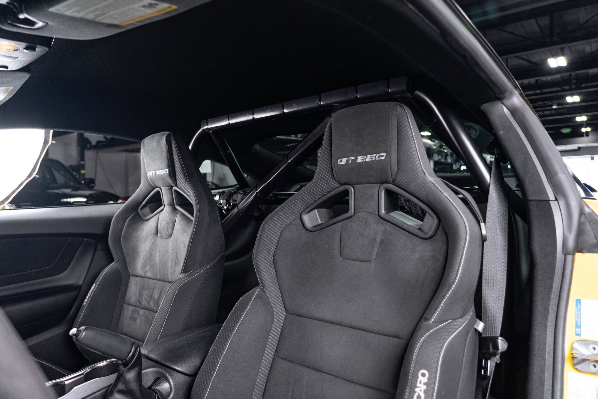 Used 2016 Ford Mustang Shelby GT350 w/ Track Package image 51