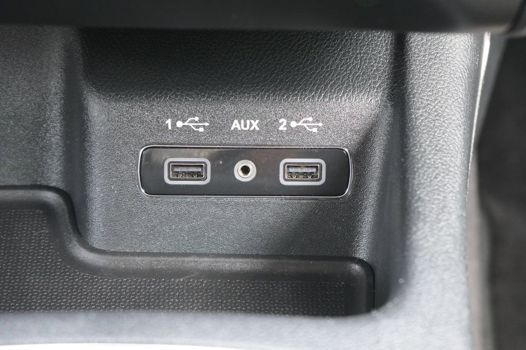 Used 2018 Dodge Durango SXT w/ Quick Order Package 2BB AWD/4WD image 24