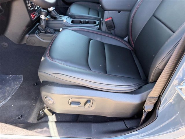 New 2026 Jeep Wrangler Unlimited Rubicon AWD/4WD image 18