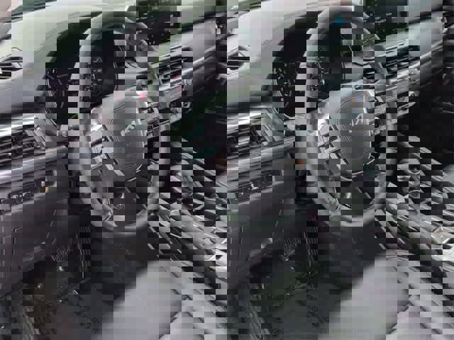 Used 2022 Kia Telluride LX image 10