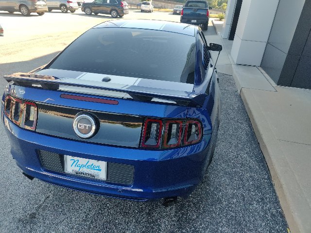 Used 2013 Ford Mustang GT Premium w/ Electronics Pkg RWD image 16