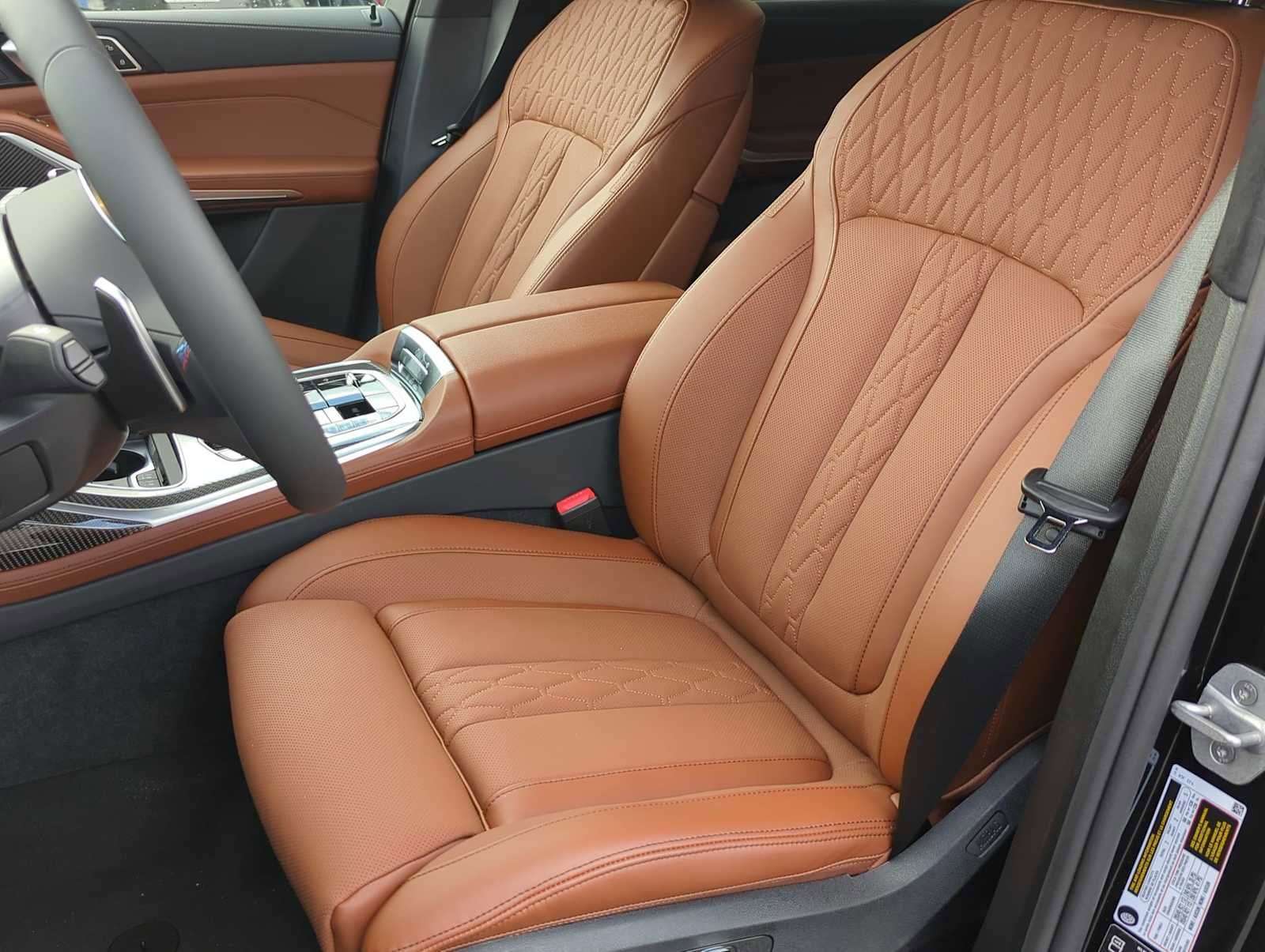 Used 2026 BMW X7 M60i image 16