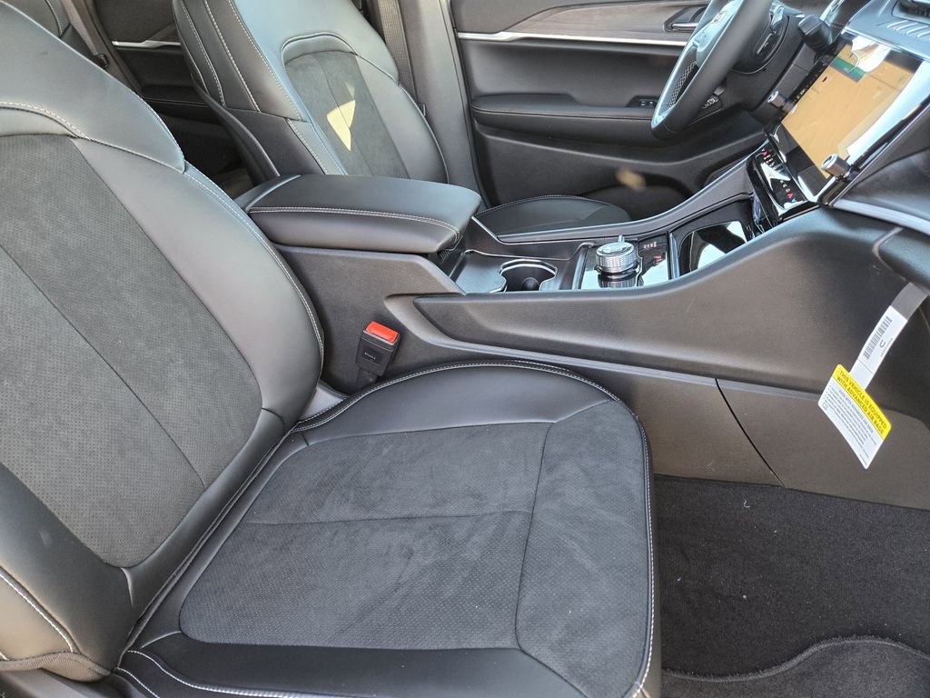 New 2026 Jeep Grand Cherokee Laredo image 8