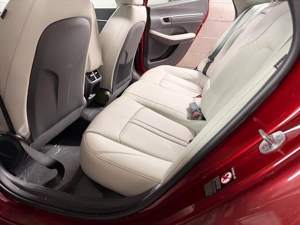 Used 2023 Hyundai Sonata Limited image 12