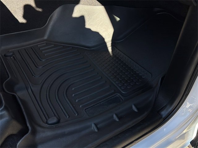 Used 2018 RAM 3500 SLT w/ Luxury Group image 39